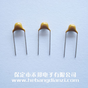 200pF 獨石電容 耐壓100V