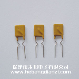 自恢復保險絲30V 1.35A