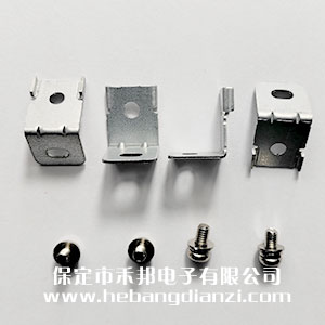 LMPJA-003外殼側面安裝L型支架(1套是4個支架4個螺釘)