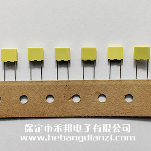 У�����100pF �͉�100V